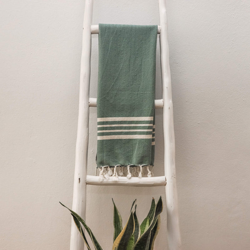 Yasmin C. Green Hand Towel 50x100 cm - 20''x40''
